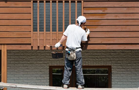 確かな技術で塗装いたします | 荒尾市で安心安全な足場を施工している株式会社 小宮建設